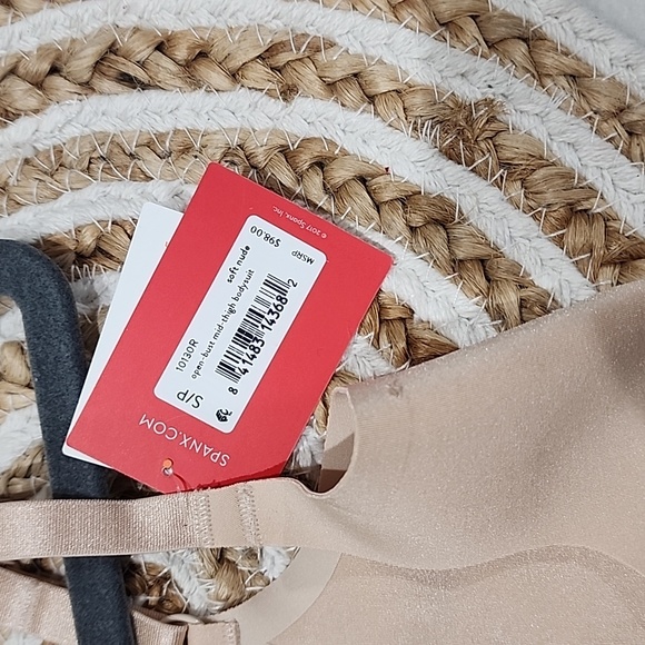 Bodysuit brand new spanx nude color. Size small - Picture 5 of 7